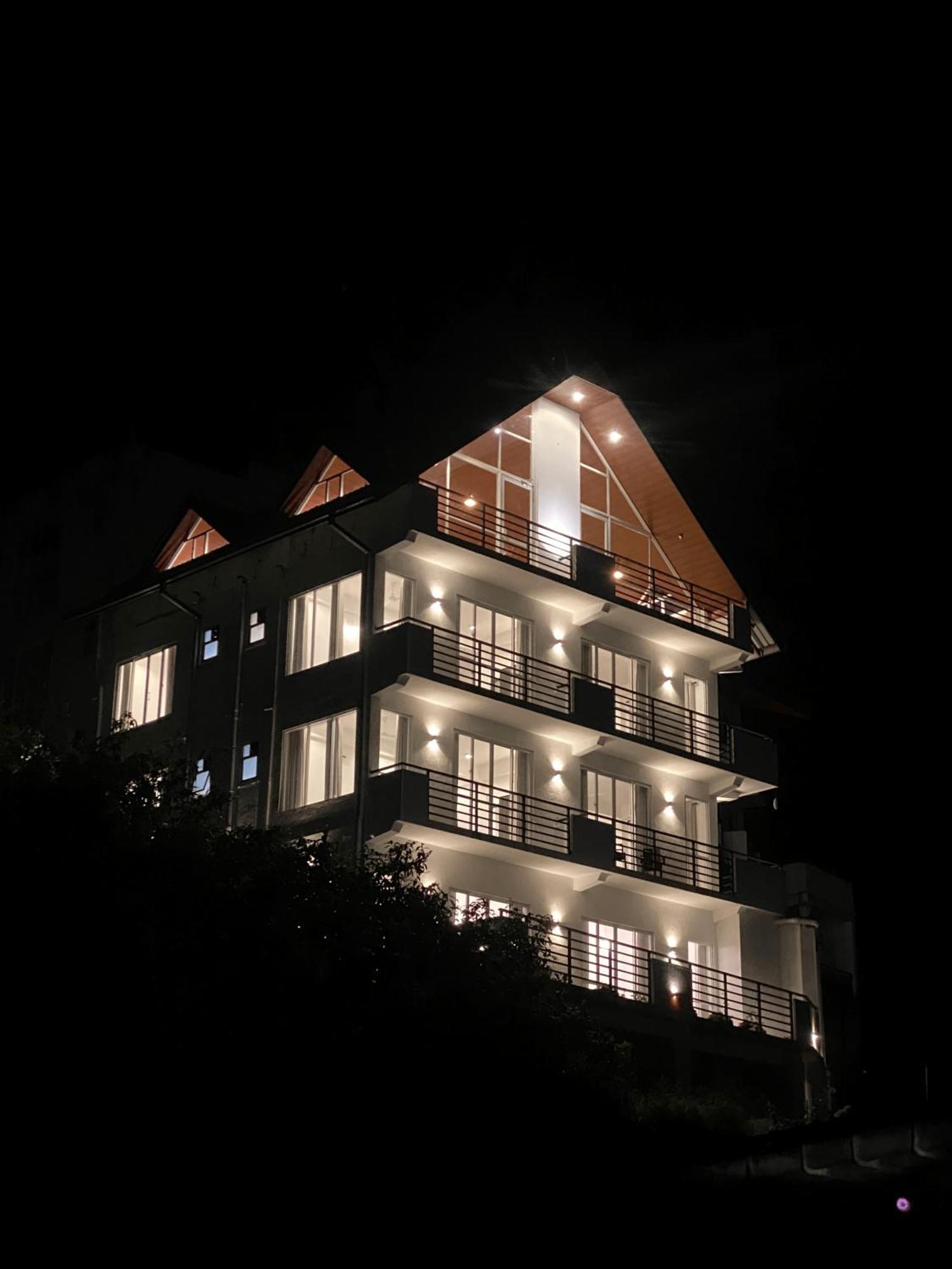 Queens Mount Glen Heights Hotel