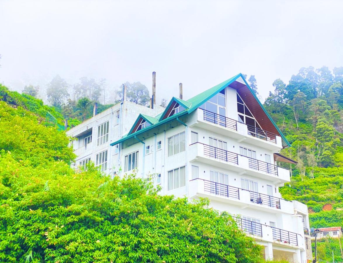 Hotel Queens Mount Glen Heights