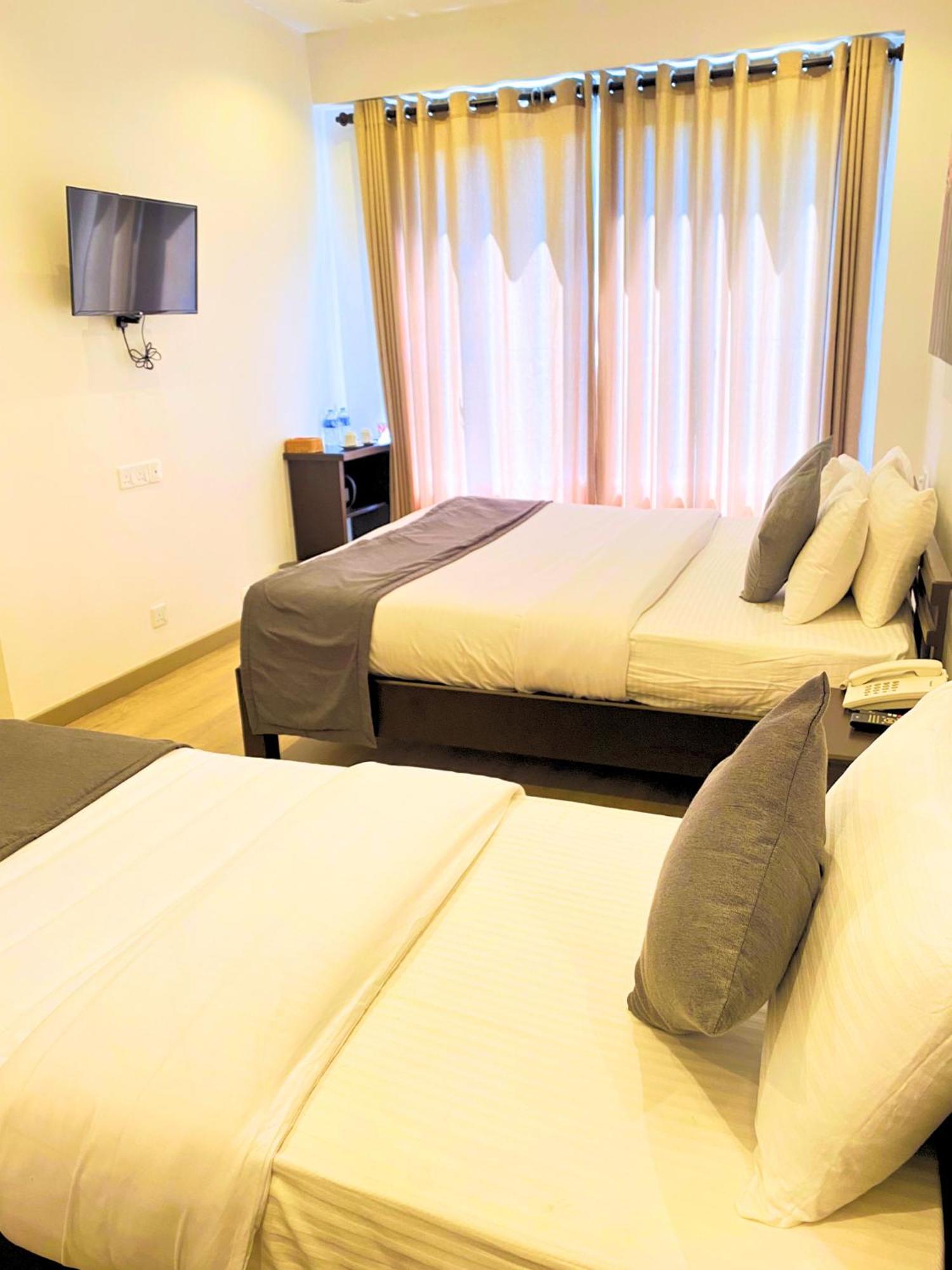 Queens Mount Glen Heights Hotel Nuwara Eliya