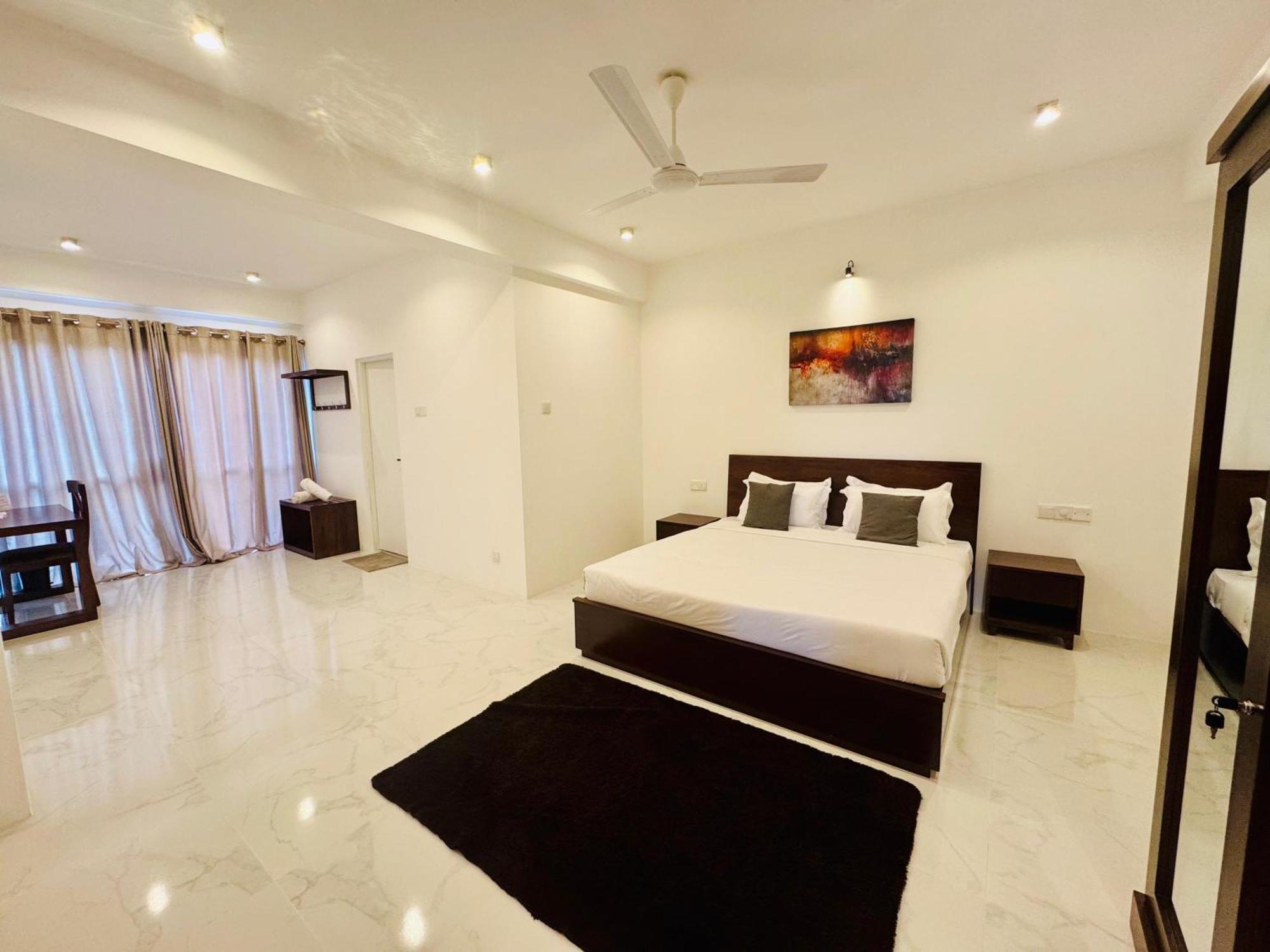 Queens Mount Glen Heights Hotel